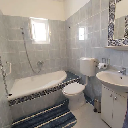 In - Balaton 50840 * Fonyod