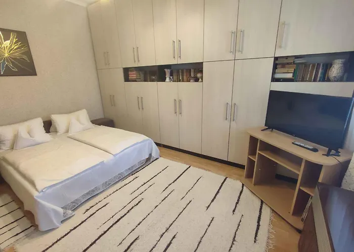 In - Balaton 50840 Apartament