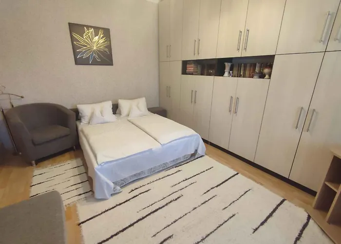 In - Balaton 50840 *